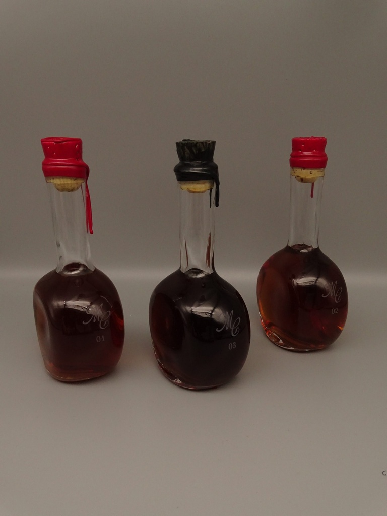 Mc_Esprit_bottles-scaled.jpg